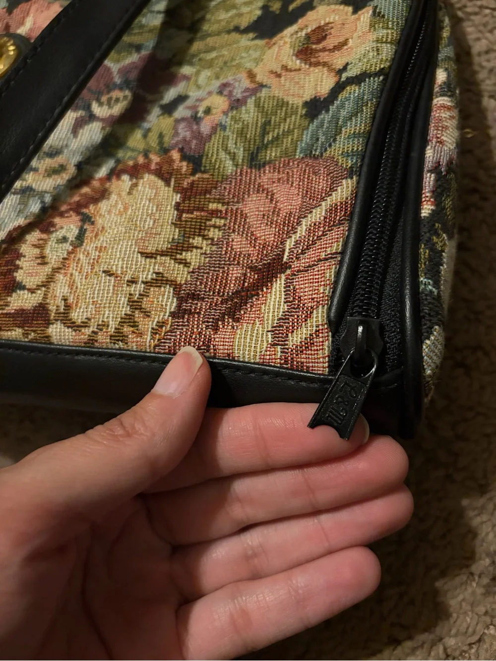 VINTAGE 1990s Mitzi Floral Tapestry Organizer Handbag